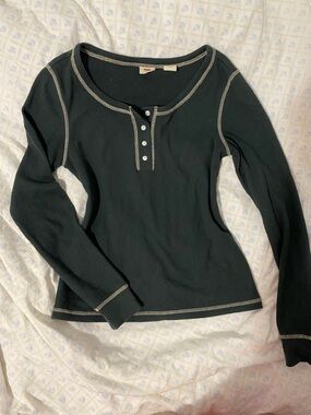 Levi's Forest Green Ribbed Top with Cream Trim